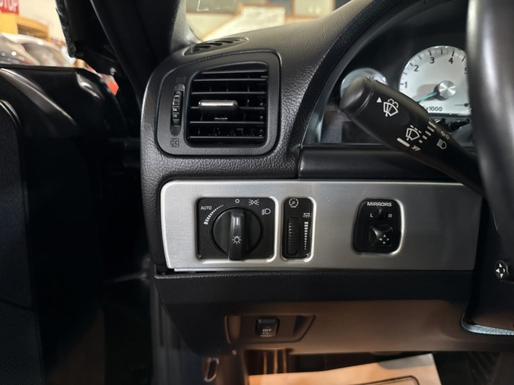 #1392-•-2003-ford-thunderbird-convertible-car-image-51