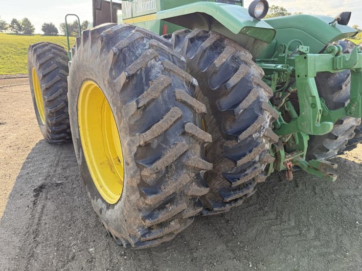 john-deere-8450-image-44