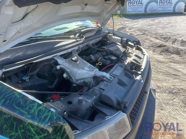 2019-chevrolet-express-2500-image-33