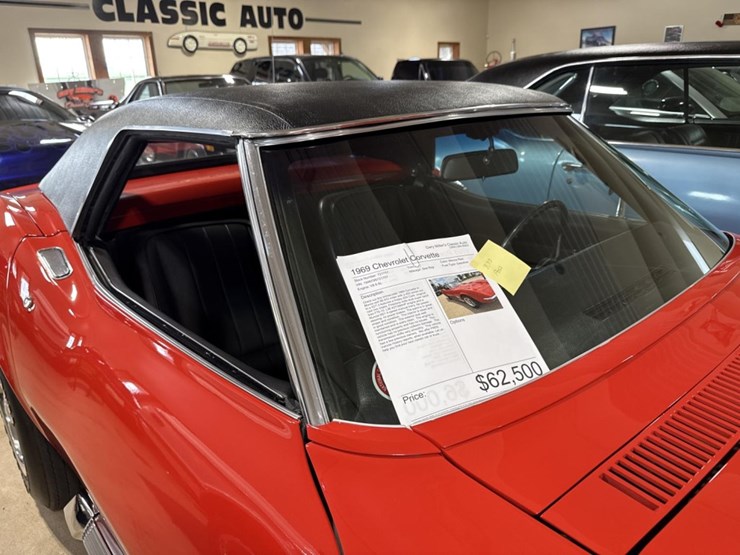 #1390-•-1969-chevrolet-corvette-stingray-car-image-33