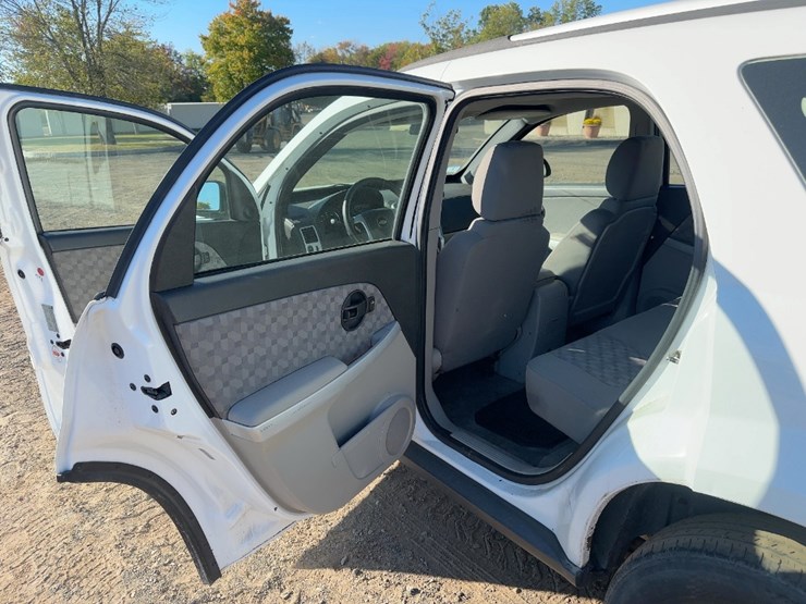 2008-chevrolet-equinox-ls-image-14