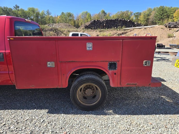 2011-ford-f450-image-17