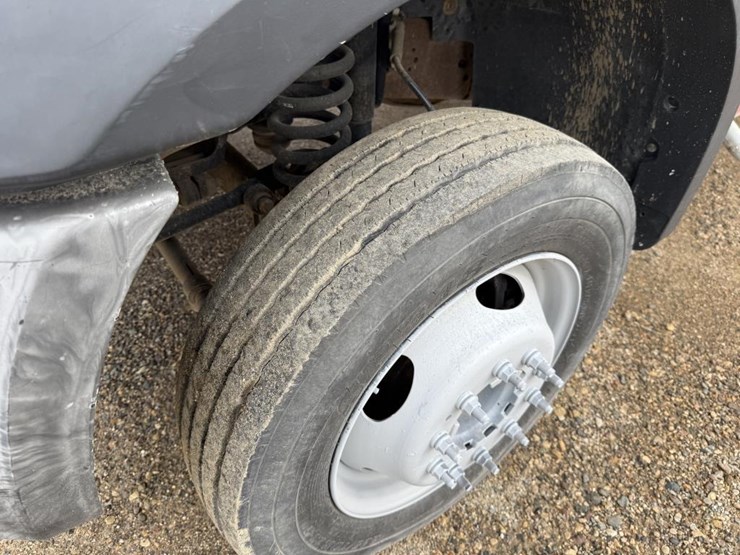 2006-ford-f450-xl-image-26