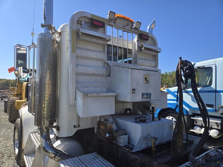 2006-caterpillar-c15-image-16