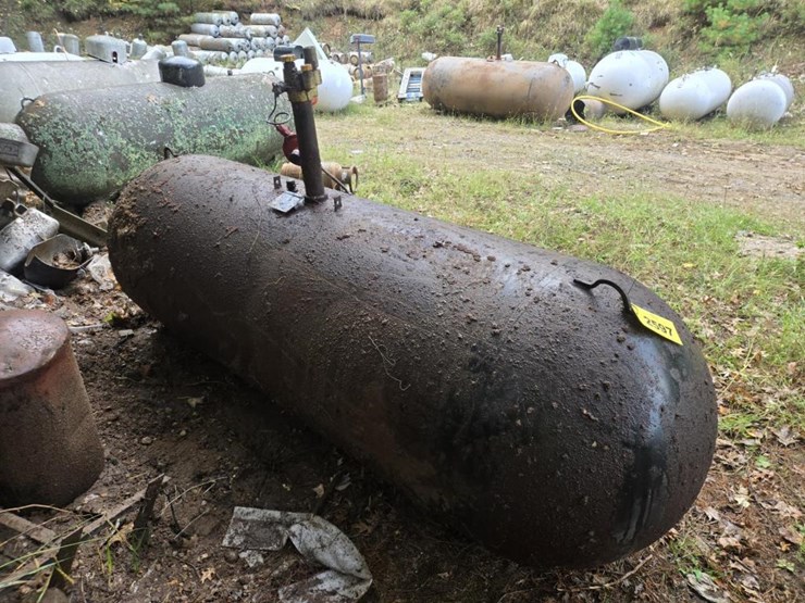 #2597-•-500-gallon-underground-lp-tank-image-2