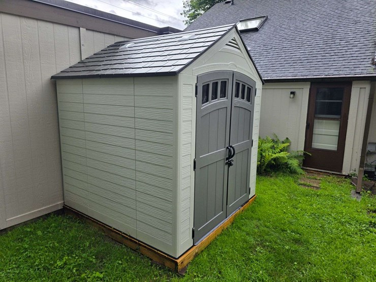 7’-x-7’-suncast-storage-shed,-poly-floor,-appears-to-have-no-leaks,-*buyer-is-responsible-for-remova-image-12