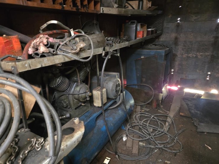#1760-•-43’-dry-van-work-van-image-9
