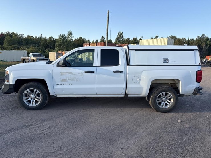 2019-chevrolet-1500-image-2