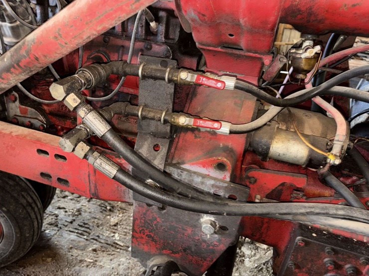 1965-farmall-656-tractor,-open-station,-gas,-nf,-fenders,-15.5-38-rears,-(3)-pair-of-rear-wheel-weig-image-21