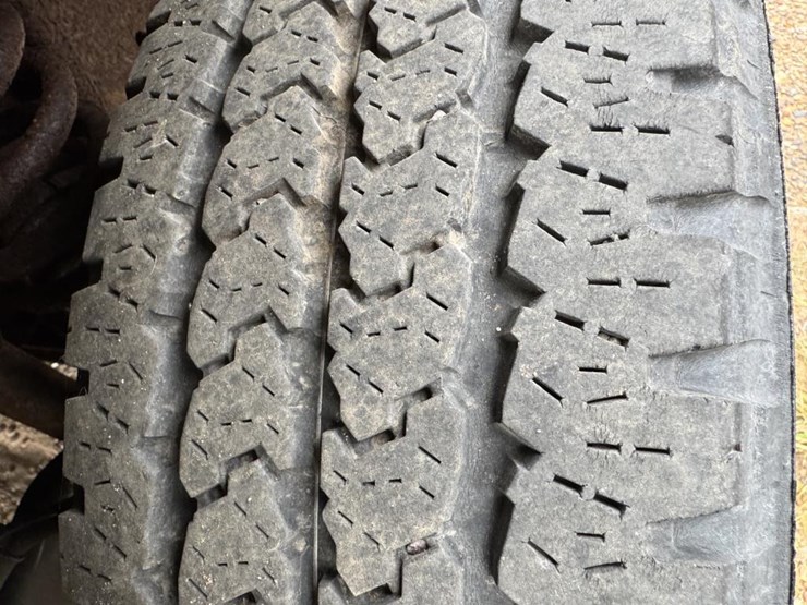 2008-ford-cargo-image-52