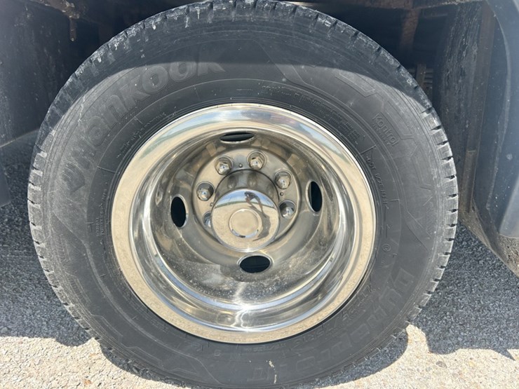 2023-ford-e450-image-105