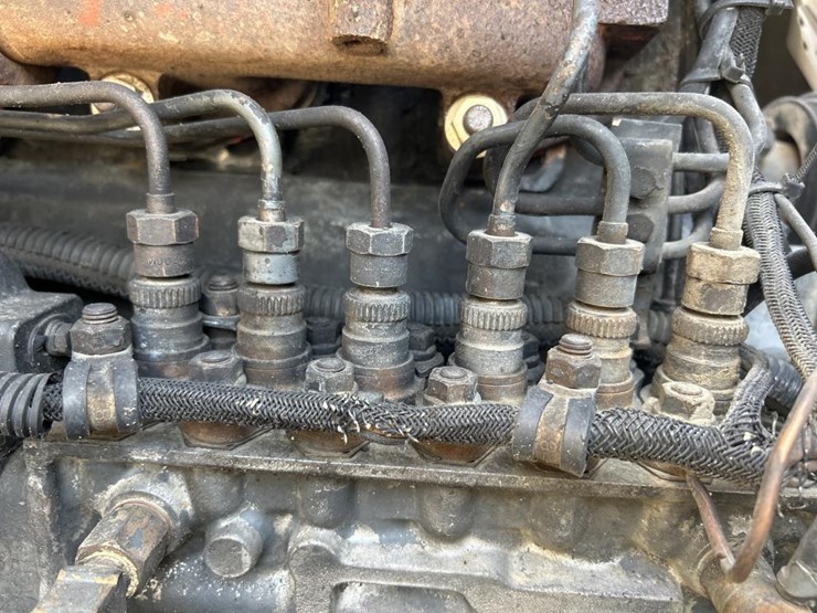 1995-mack-dm690s-image-54