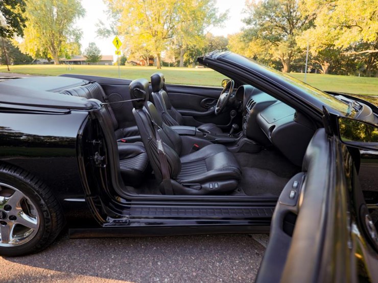 #2284-•-2002-pontiac-firebird-trans-am-convertible-image-98