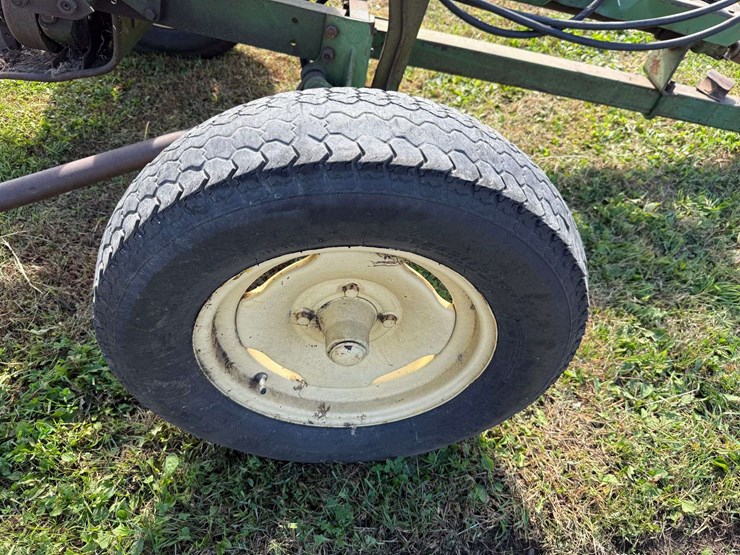 john-deere-no.-11-sickle-mower,-9’-bar,-with-cylinder,-*needs-a-new-pitman*,-rivet-sections.-this-it-image-10