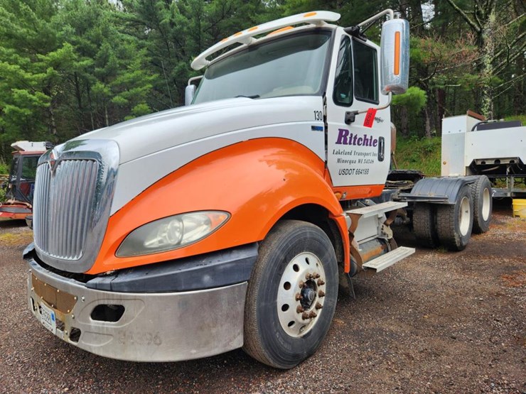 2011-international-prostar-image-8
