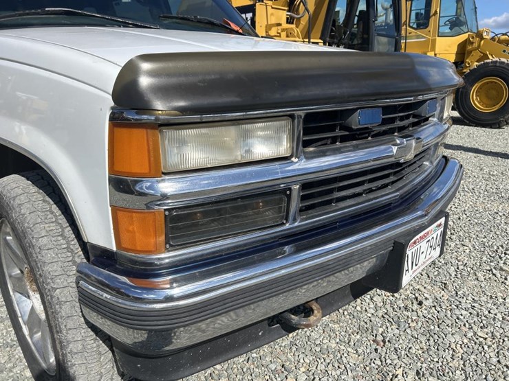 1997-chevrolet-tahoe-image-14