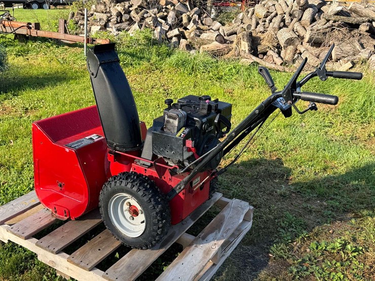 snapper-heavy-duty-snowblower,-24’,-runs-and-works-good-per-seller-image-4