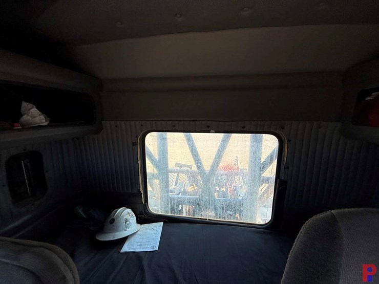 2008-kenworth-t800-image-19