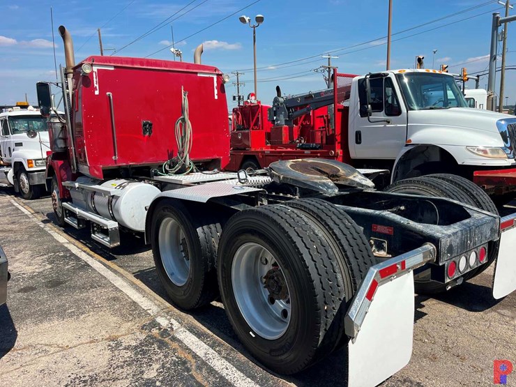 2015-western-star-4900-image-5