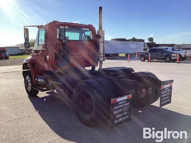 2007-international-durastar-4400-image-7