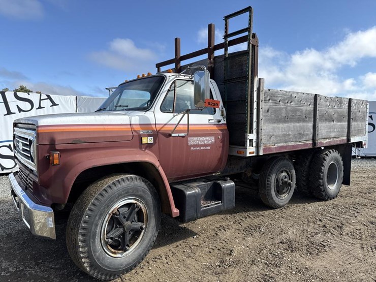 1981-chevrolet-c70-image-1