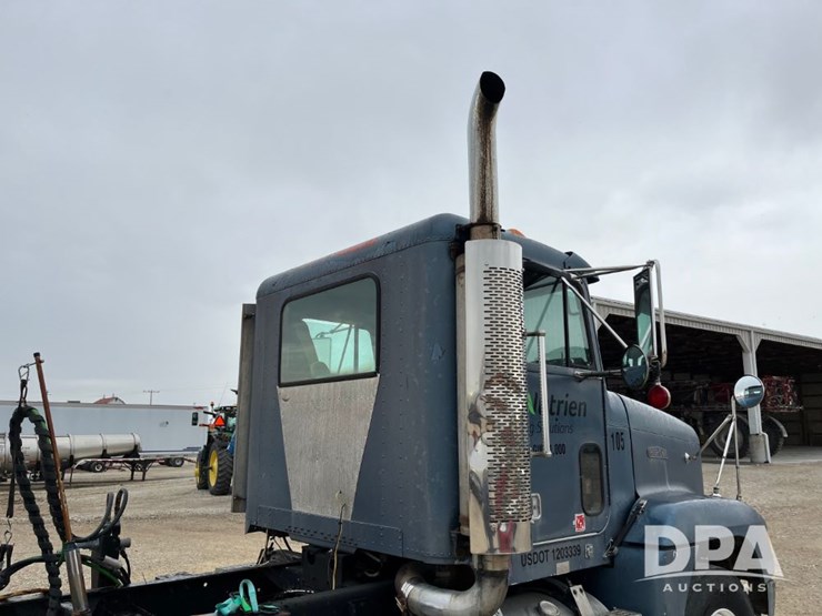 1989-freightliner-day-cab-truck-(jn0784,-unit-06815)-image-30