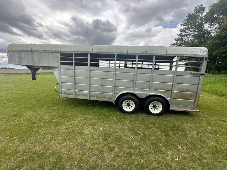 1984-flying-l-16’-long-gooseneck-livestock-trailer,-7’-wide,-1-cross-gate,-does-have-rubber-mats,-7:-image-18