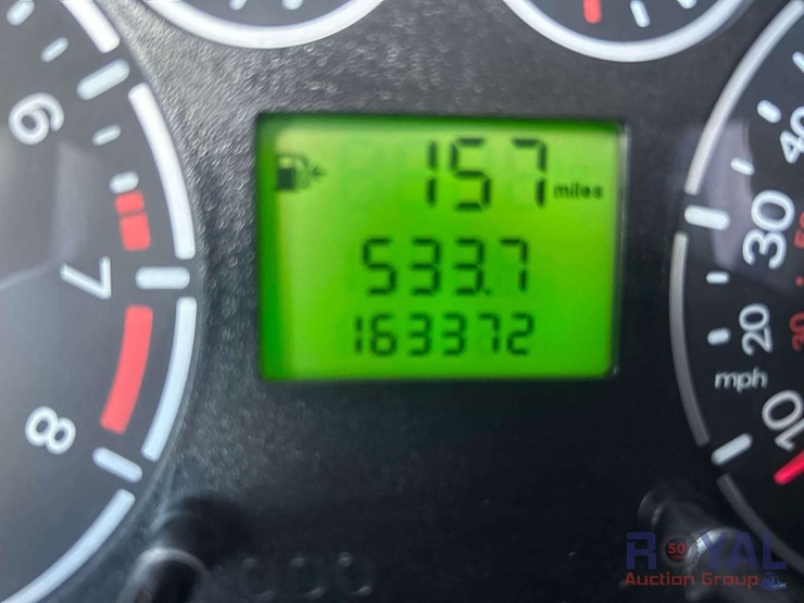 2010-ford-transit-connect-image-10