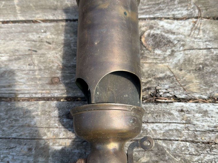 3"-crosby-3-chime-whistle-image-2