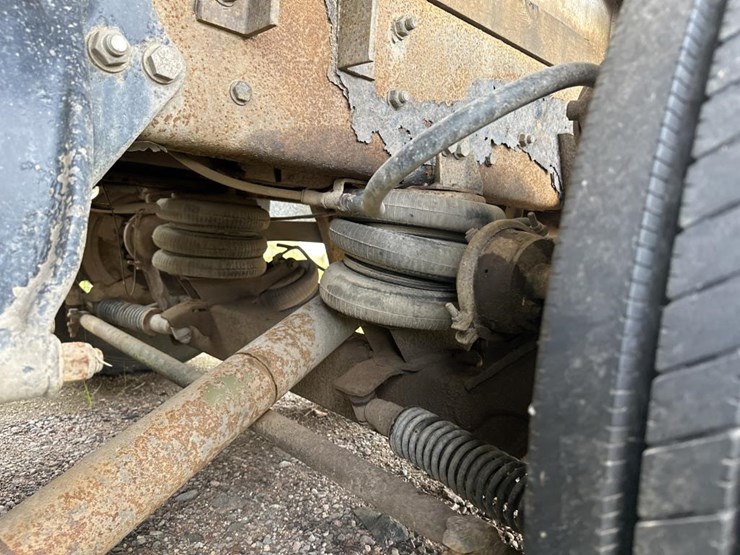 2015-western-star-4700sb-image-48