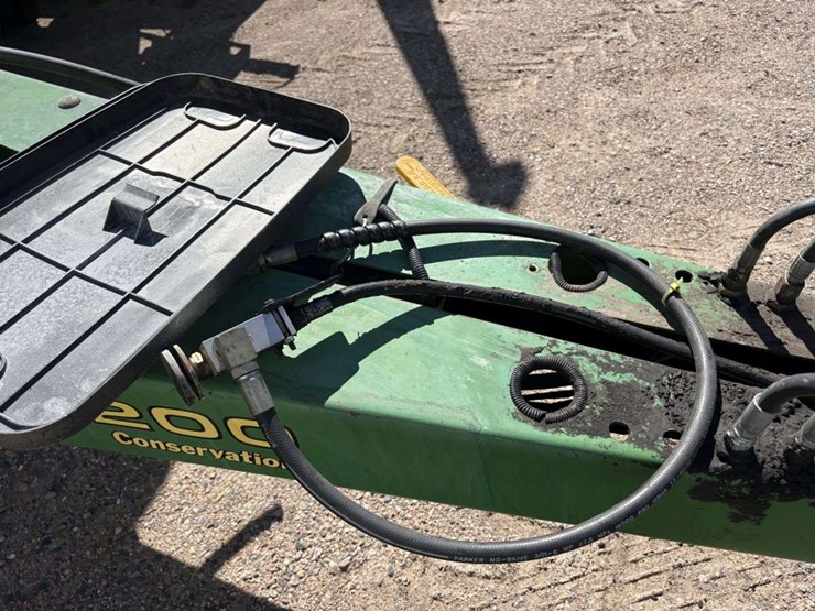 john-deere-7200-image-9