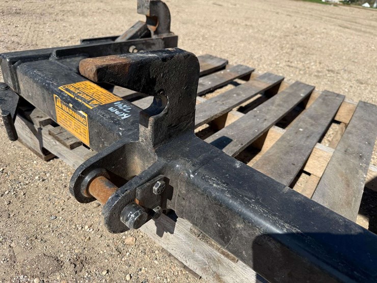 cat-iii-3-point-quick-hitch-image-8