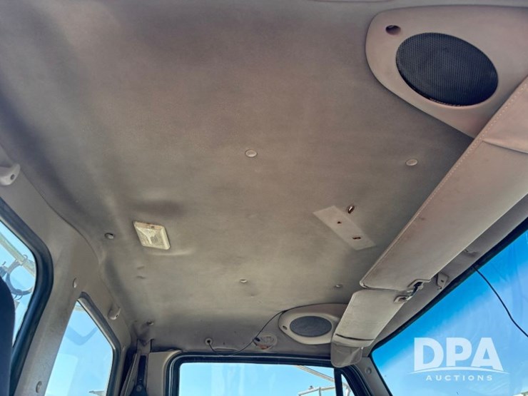 2004-sterling-day-cab-truck-(gp11427,-unit-31350)-image-72