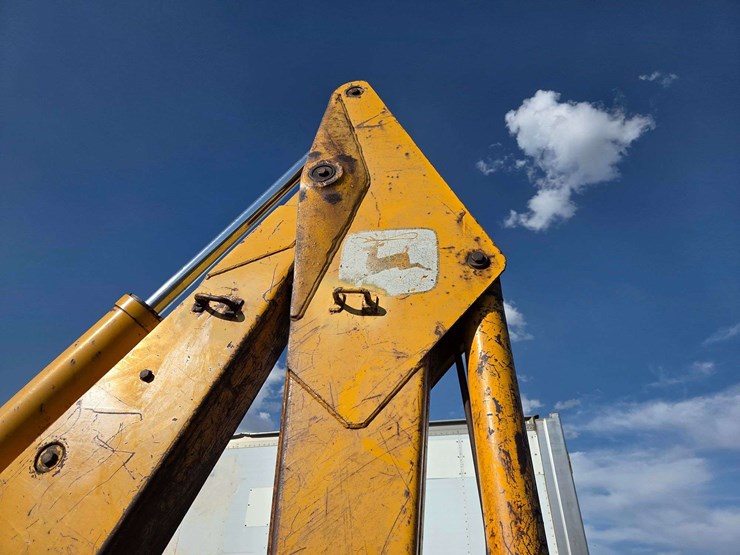 john-deere-510-image-25