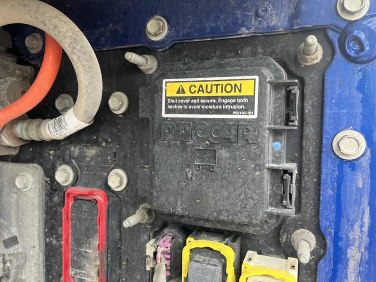 2020-kenworth-t680-image-11