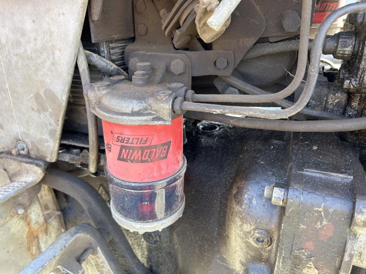 massey-ferguson-165-image-21