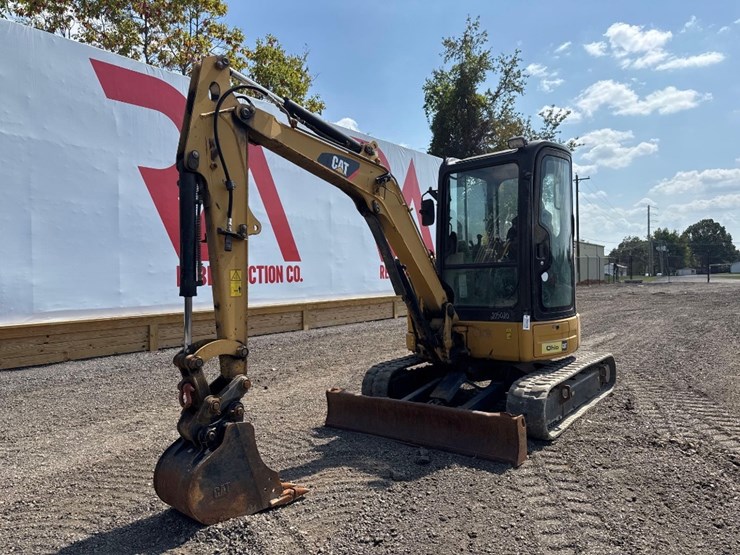 2014-caterpillar-303.5e-cr-image-2