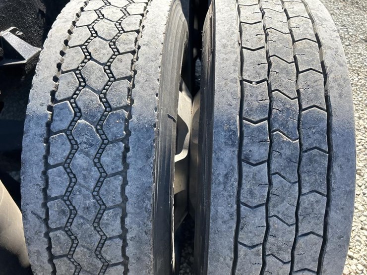 2007-peterbilt-386-image-92