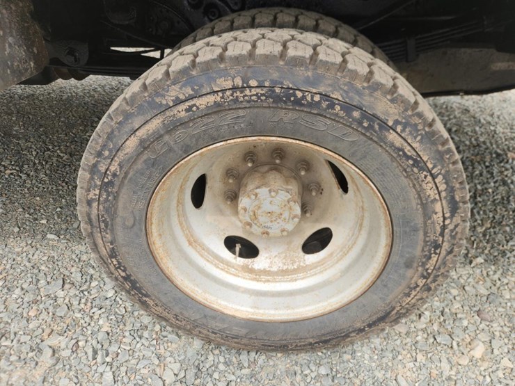 2011-ford-f550-image-78