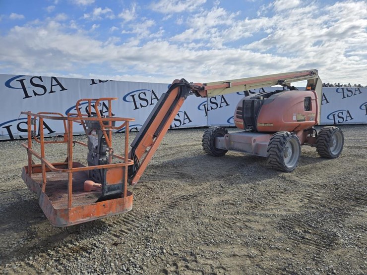 2015-jlg-600aj-image-1