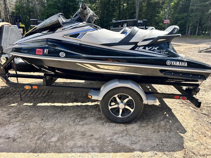 #1405-•-2016-yamaha-vx-cruiser-h.o.-jet-skis-w/-trailer-image-32