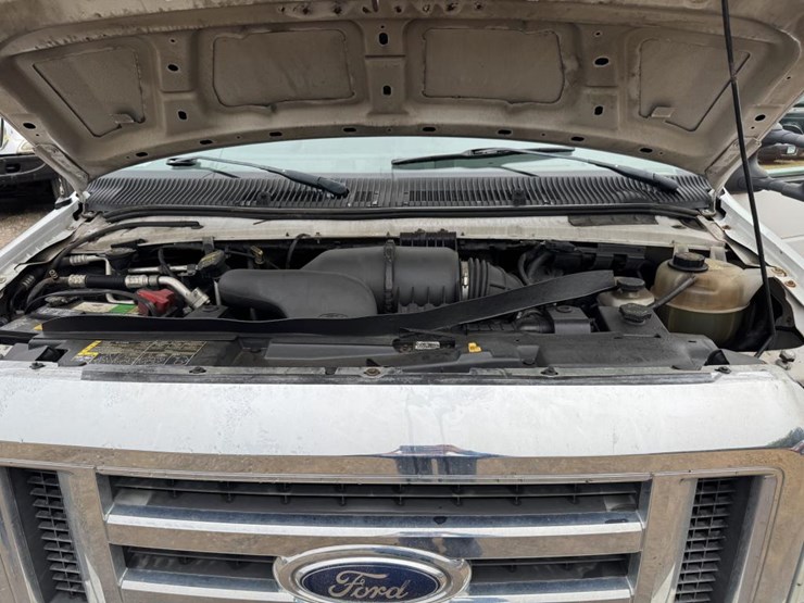 2011-ford-cargo-image-53