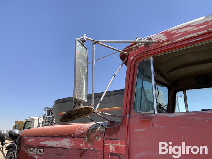 1974-kenworth-w900-image-11