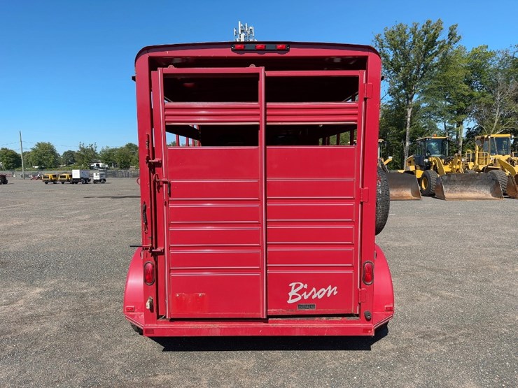 2002-bison-612hpt-12'-t/a-livestock-trailer-image-4