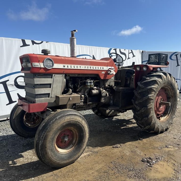 MASSEY-FERGUSON 1100