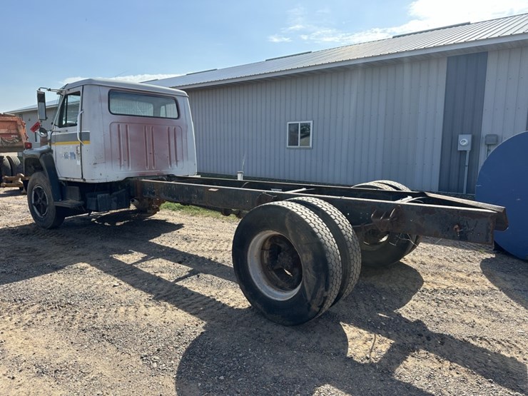 #1414-•-1986-international-1654-straight-truck-image-3