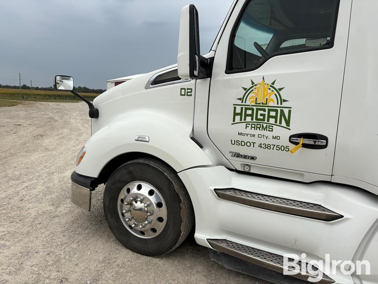 2021-kenworth-t680-image-11