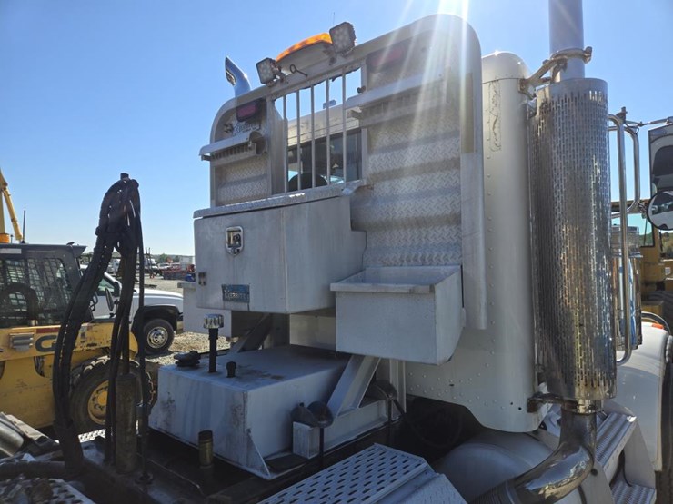 2006-caterpillar-c15-image-15