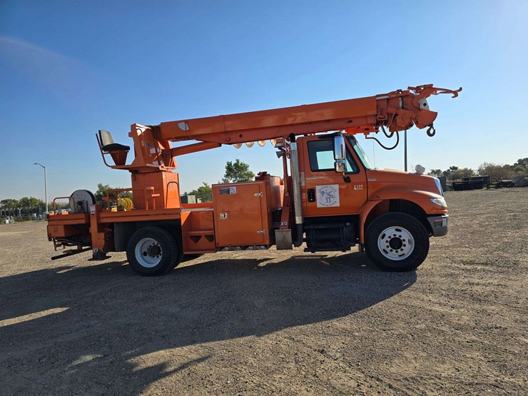 2006-international-durastar-4400-image-9