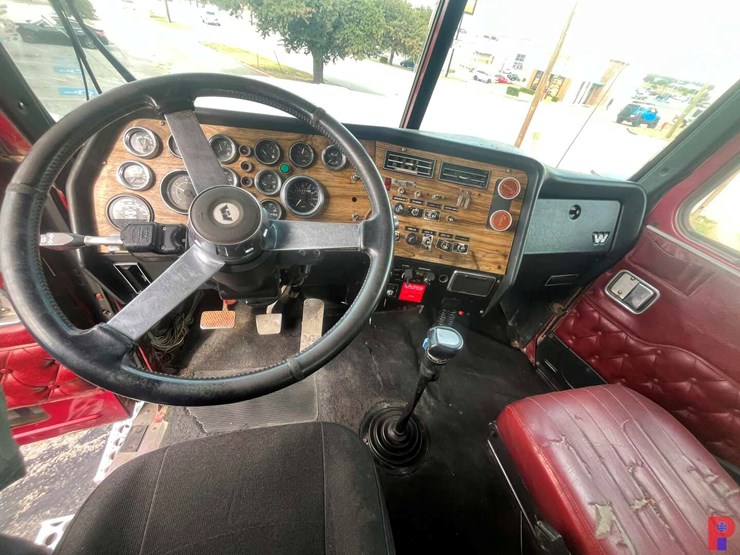 1994-western-star-4900-image-10